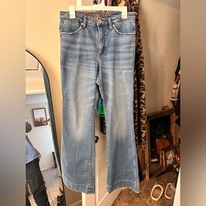 Women’s wrangler trouser. Size 30x34 L